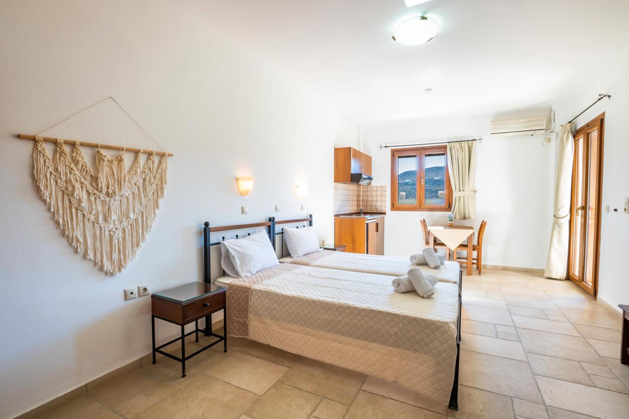 Petra Studios Karpathos Buitenkant foto