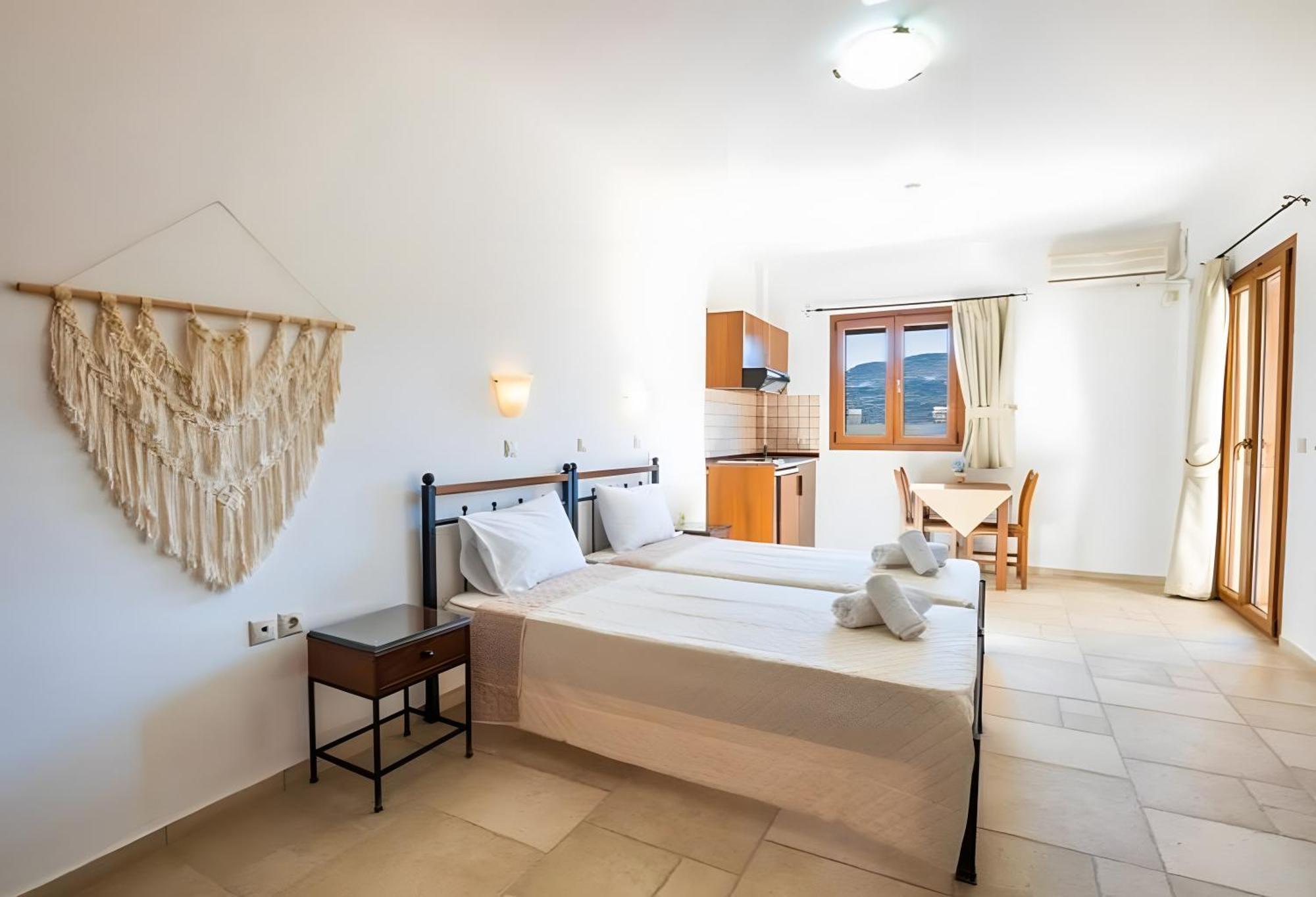 Petra Studios Karpathos Buitenkant foto