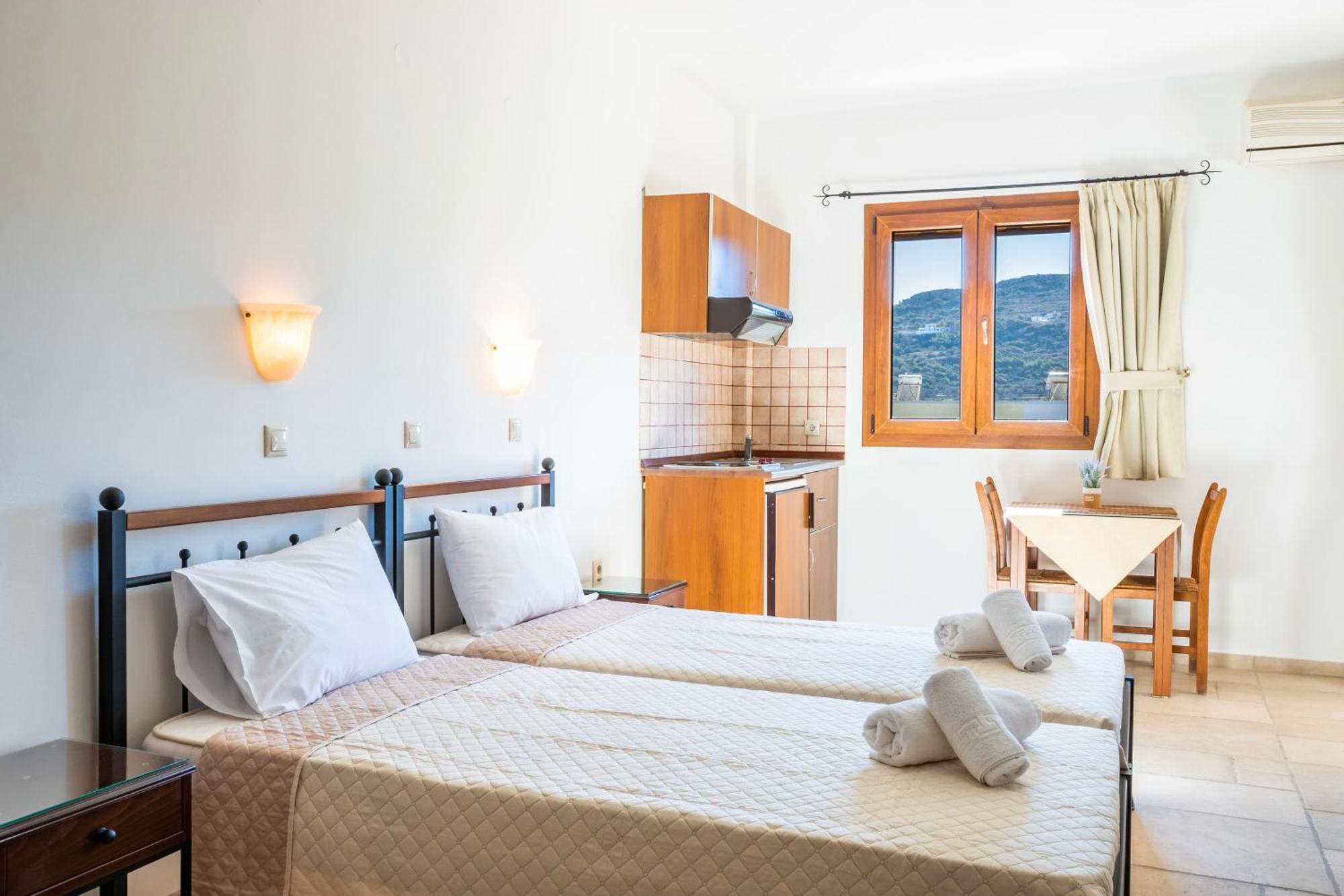 Petra Studios Karpathos Buitenkant foto