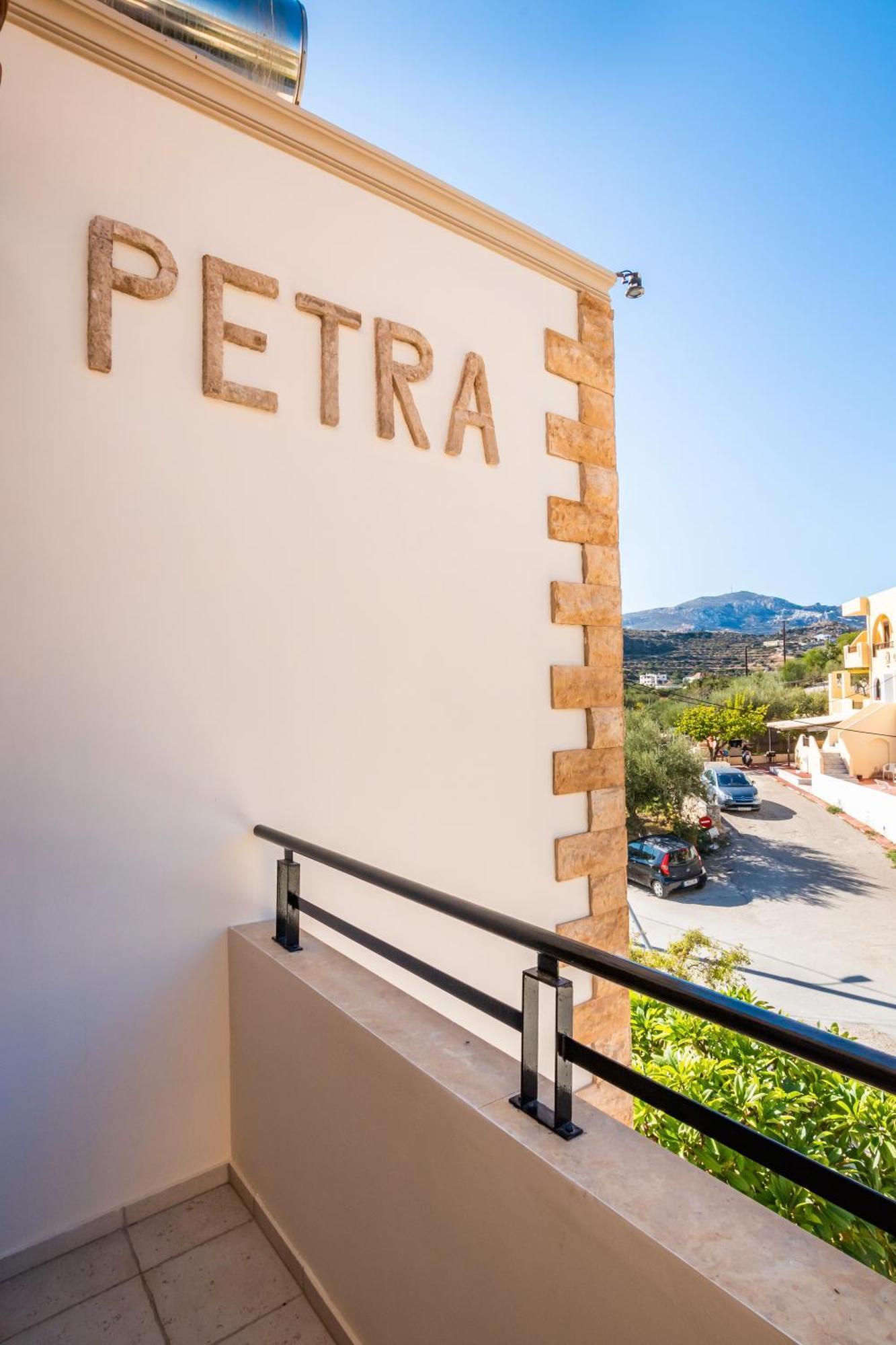 Petra Studios Karpathos Buitenkant foto