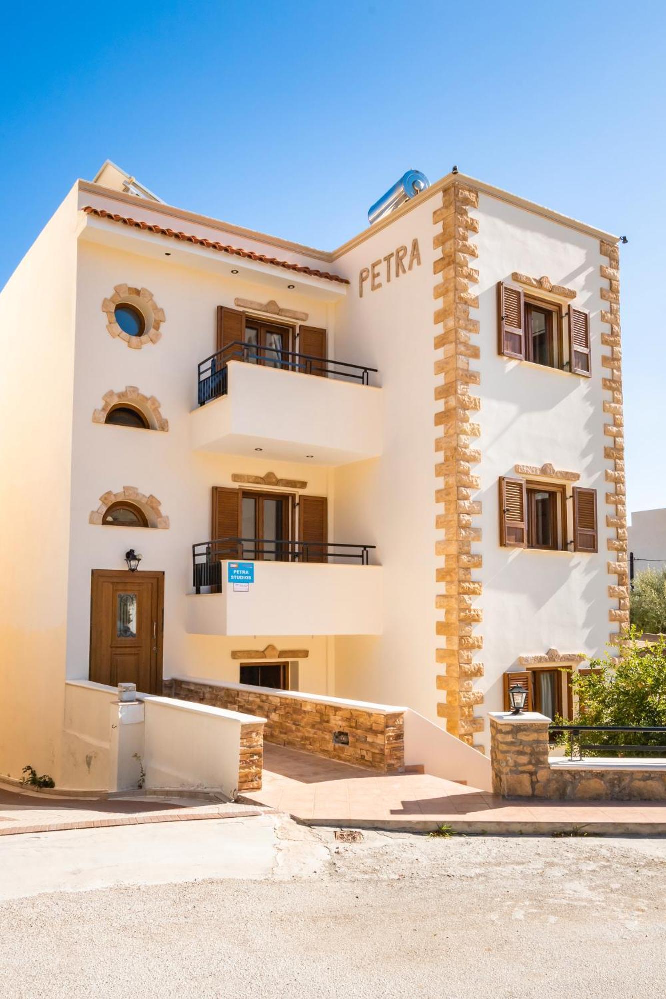 Petra Studios Karpathos Buitenkant foto
