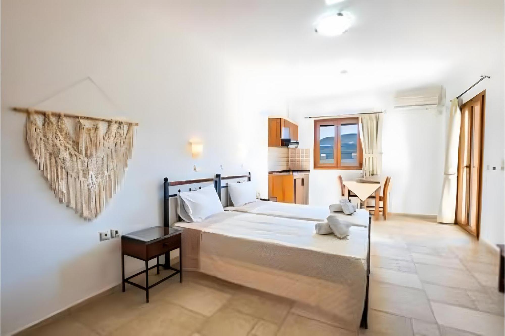Petra Studios Karpathos Buitenkant foto
